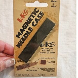 LoRan Magnetic Needle Case Holder with Snap Lock Top for Sewing Machine Needles